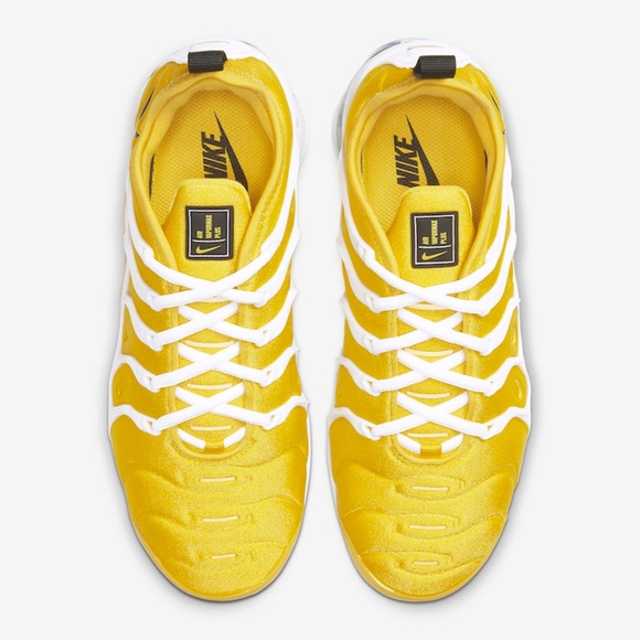 womens yellow vapormax plus